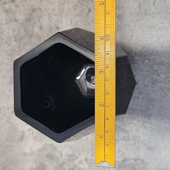 Vintage black glass hexagon vase - Picture 7 of 9